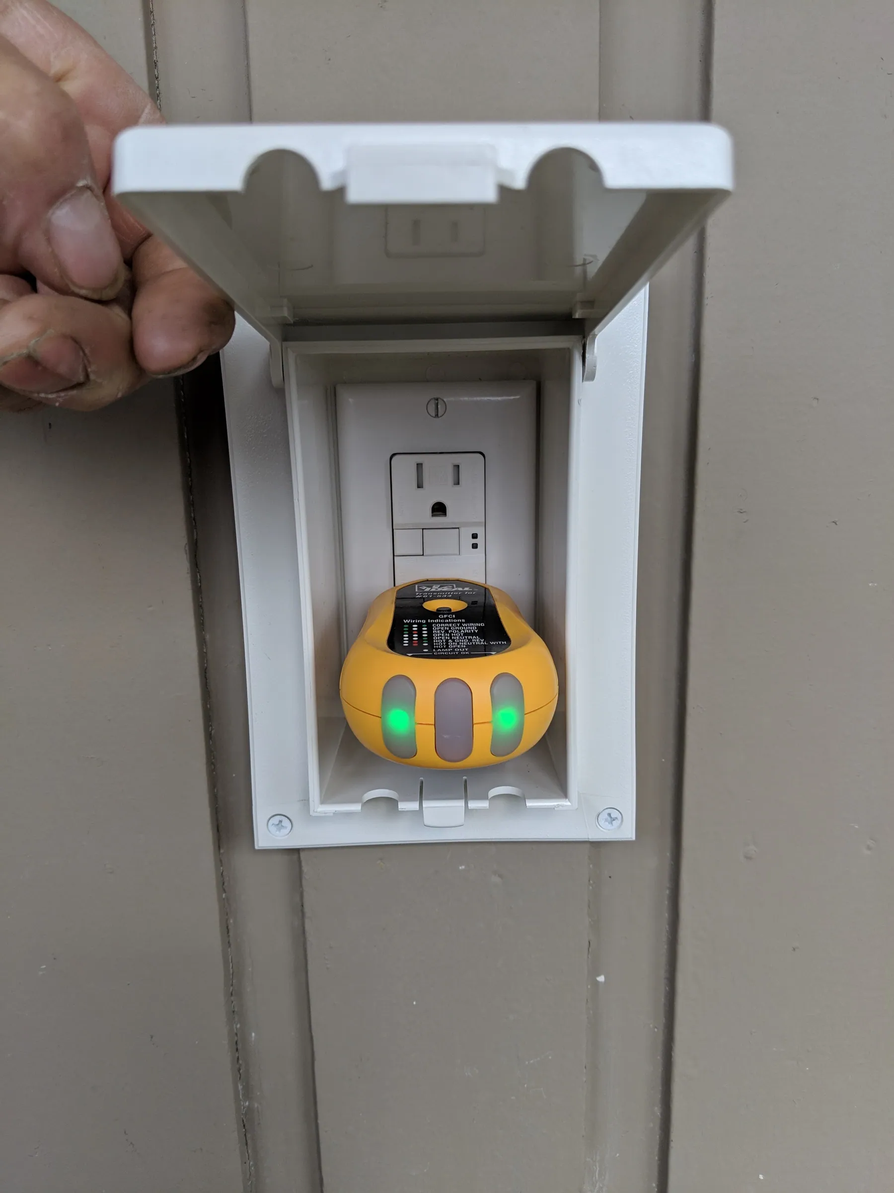 Outlet installation